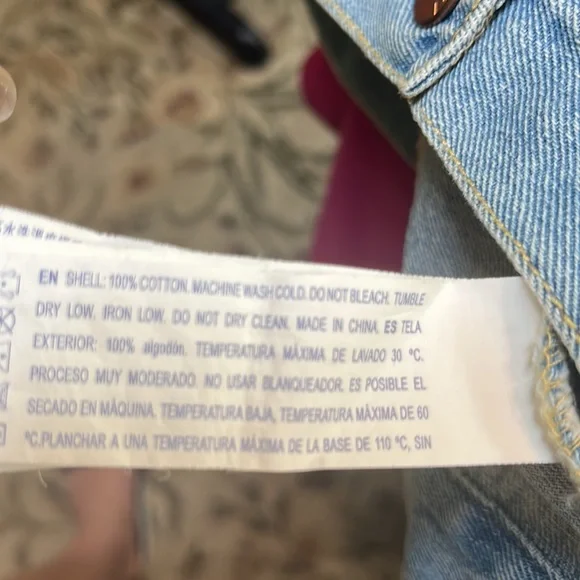 Womans denim jacket - Picture 4 of 5